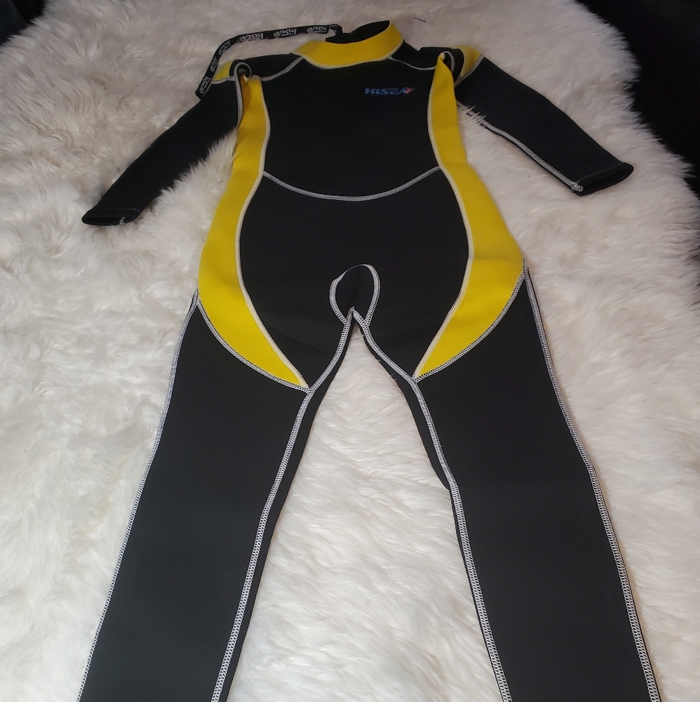 Hisea swet suin kids unisex size 10